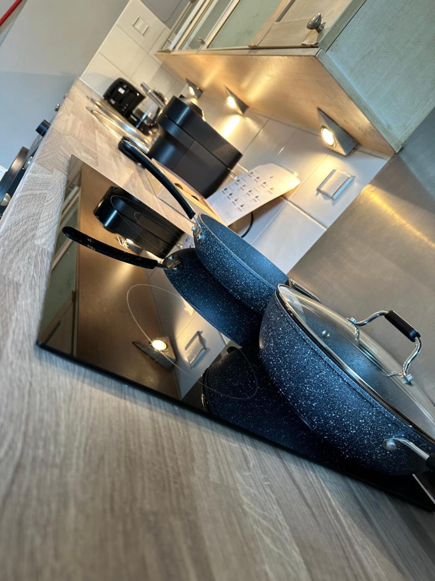 Bnb Bed N Breakfast Единбург Екстериор снимка
